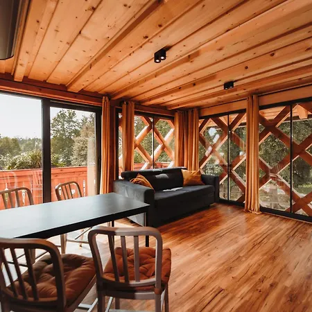 Ranc Mackadam Ranch Mackadam * Tržič