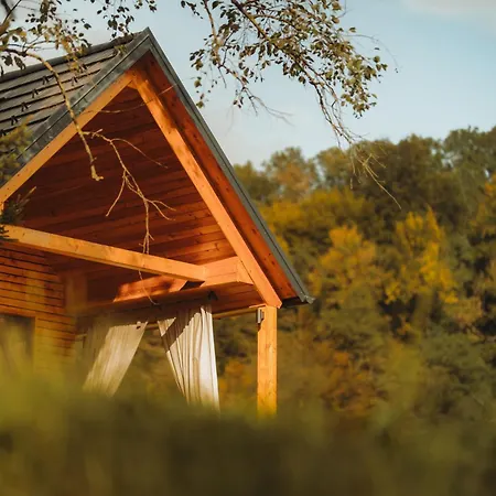 Ranc Mackadam Ranch Mackadam * Tržič