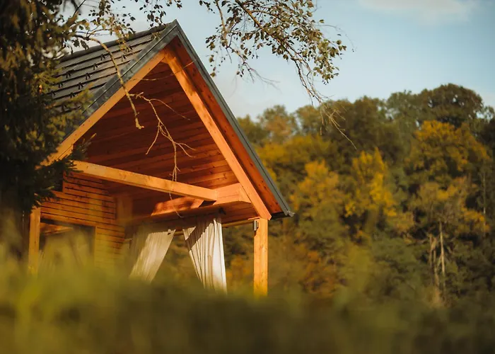 Ranc Mackadam Ranch Mackadam * Tržič