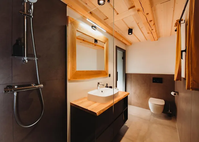 Ranc Mackadam Ranch Mackadam * Tržič